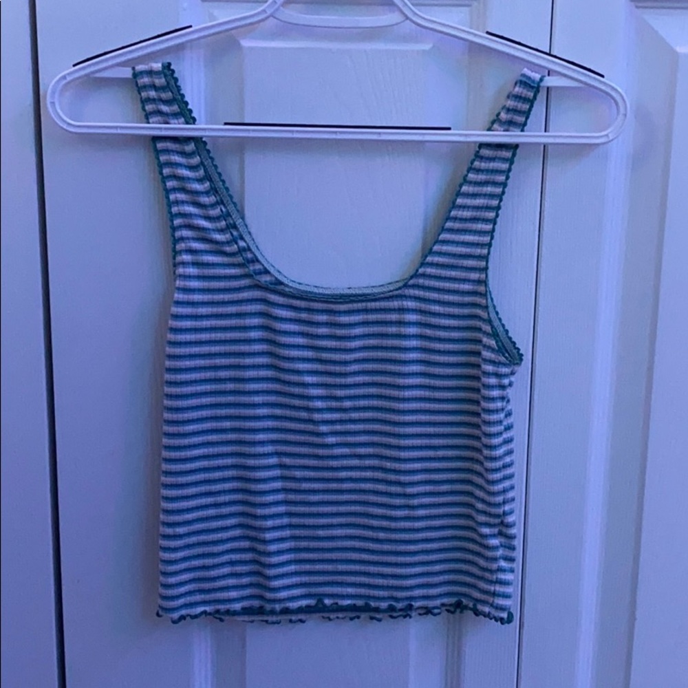 american eagle cami cropped top